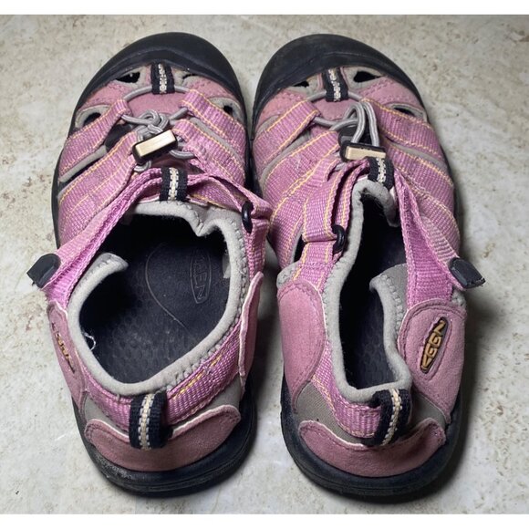 Keen Newport H2 Pink/Gray Waterproof Closed-Toe Sandals Gorpcore Hiking Comfort - Picture 4 of 9